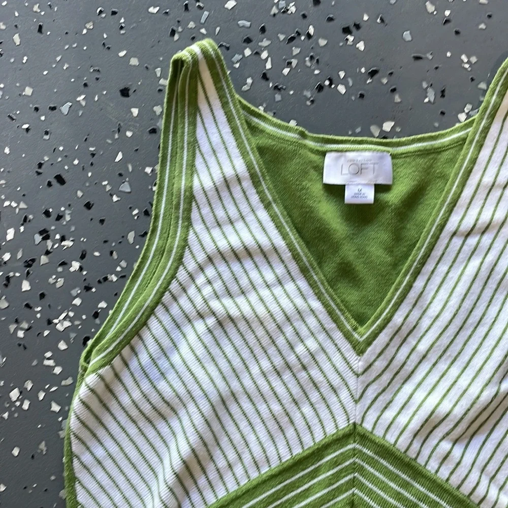 Green/White Knit Tank-top - Picture 2 of 4
